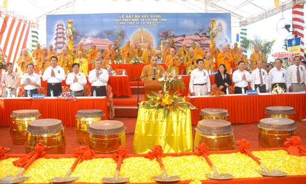 Công trình xây dựng chùa Phật Ngọc Xá Lợi Vĩnh Long: Bảo tháp Xá Lợi Miền Tây ảnh 1 xaloi-1.gif