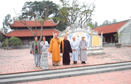 Kỳ tích chùa Giám ảnh 20 chuagiam-2.gif