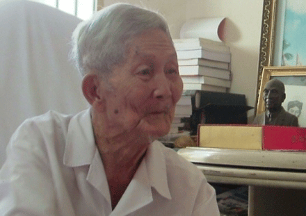 Giáo sư Trần Văn Giàu vangiau.gif