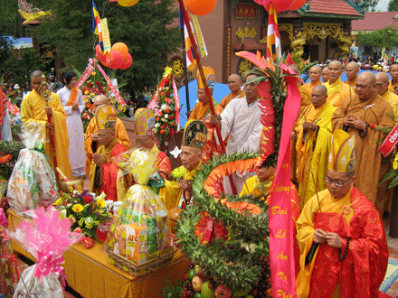 Gia Lai: Chùa Quán Âm tổ chức lễ khánh thành & an vị tượng Đức Phật nhập Niết bàn ảnh 7 nietban-11.gif