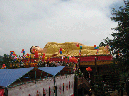 Gia Lai: Chùa Quán Âm tổ chức lễ khánh thành & an vị tượng Đức Phật nhập Niết bàn ảnh 10 nietban-12.gif