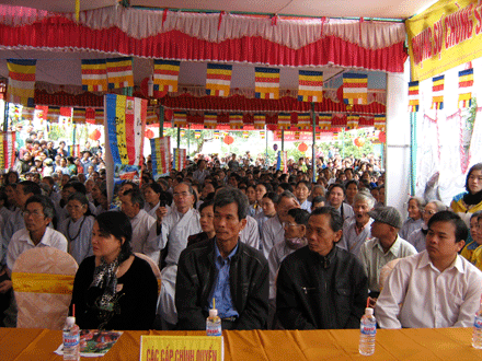 Gia Lai: Chùa Quán Âm tổ chức lễ khánh thành & an vị tượng Đức Phật nhập Niết bàn ảnh 3 nietban-5.gif