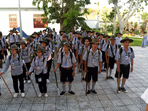 Đà Nẵng : Khai mạc Trại huấn luyện huynh trưởng Lộc Uyển - A Dục năm 2011 ảnh 3 danang-3.gif