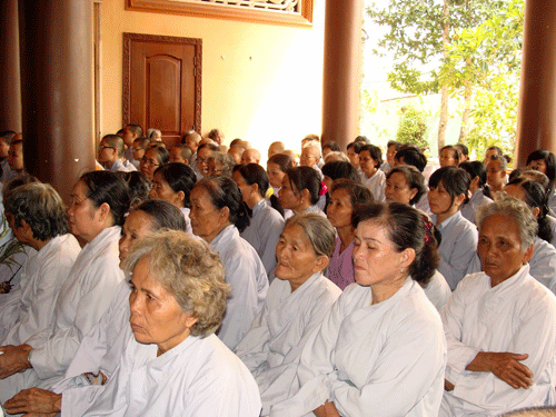 Long An: Trường Trung cấp Phật học tỉnh tổ chức lễ tốt nghiệp  khóa IV & khai giảng khóa V ảnh 7 longan-8.gif