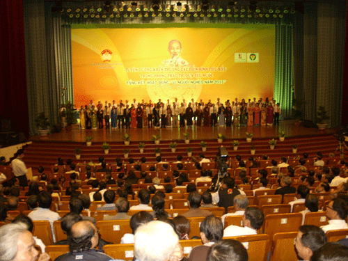 Đà Nẵng: UBND TP.Đà Nẵng trao tặng bằng khen cho Ban Trị sự THPG ảnh 1 danang-1.gif