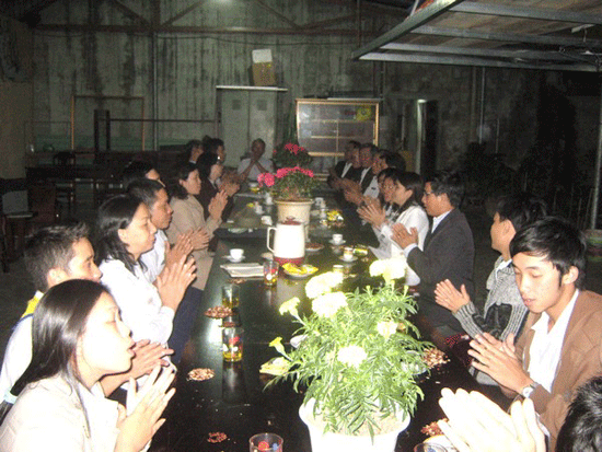 Đà Nẵng: GĐPT Q.Thanh Khê họp mặt đầu xuân ảnh 1 hopmat.gif