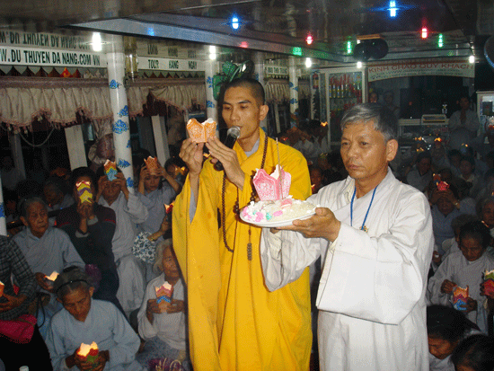 Chùa Phổ Hiền tổ chức lễ phóng sanh đăng ảnh 2 phongsanh-2.gif