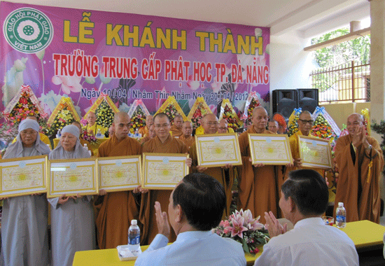 TP.Đà Nẵng: Khánh thành Trường Trung cấp Phật học ảnh 3 khanhthanh-3.gif