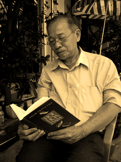 pham-thien-thu.gif