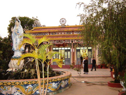 Chùa Việt trên đất Lào ảnh 3 Chùa Việt trên đất Lào ảnh 3