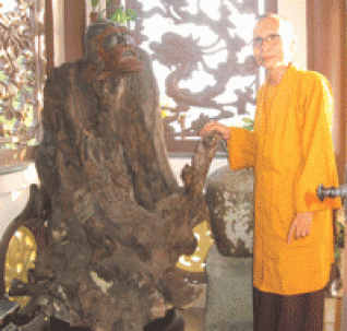 ĐĐ Thích Huệ Tánh người tạc tượng Bồ Đề Đạt Ma Sư tổ