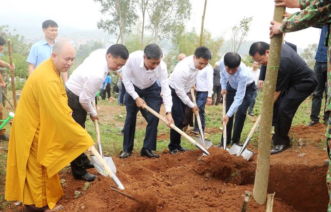 Ban Trị sự Phật giáo Điện Biên phát động trồng 10.000 cây hoa ban ảnh 1