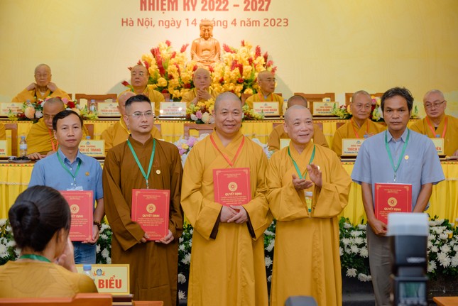 Hòa thượng Thích Thọ Lạc tiếp tục làm Trưởng ban Văn hóa T.Ư nhiệm kỳ IX (2022-2027)  ảnh 11