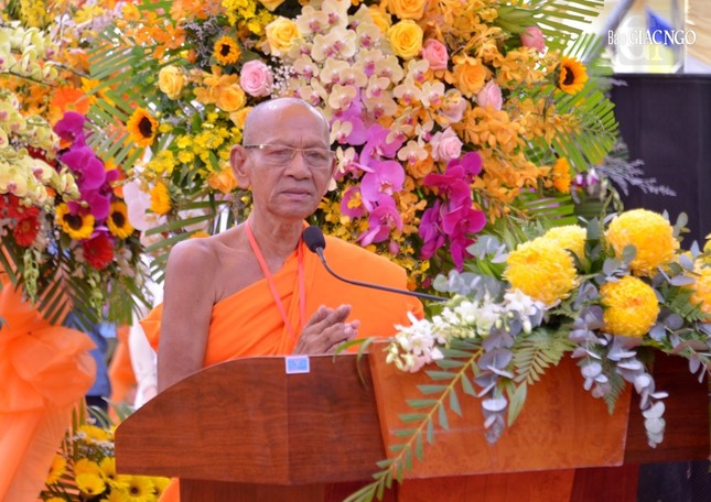 Đức Pháp chủ GHPGVN quang lâm Học viện Phật giáo Nam tông Khmer tại TP.Cần Thơ ảnh 3