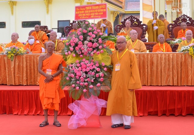 Đức Pháp chủ GHPGVN quang lâm Học viện Phật giáo Nam tông Khmer tại TP.Cần Thơ ảnh 22