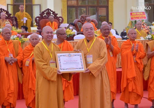 Đức Pháp chủ GHPGVN quang lâm Học viện Phật giáo Nam tông Khmer tại TP.Cần Thơ ảnh 26