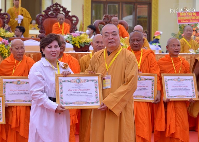 Đức Pháp chủ GHPGVN quang lâm Học viện Phật giáo Nam tông Khmer tại TP.Cần Thơ ảnh 28