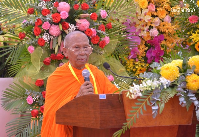 Đức Pháp chủ GHPGVN quang lâm Học viện Phật giáo Nam tông Khmer tại TP.Cần Thơ ảnh 31