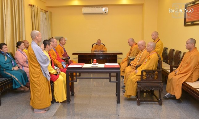 Học viện Phật giáo VN tại TP.HCM ký kết hợp tác với Học viện Naropa Phật giáo Mông Cổ ảnh 1