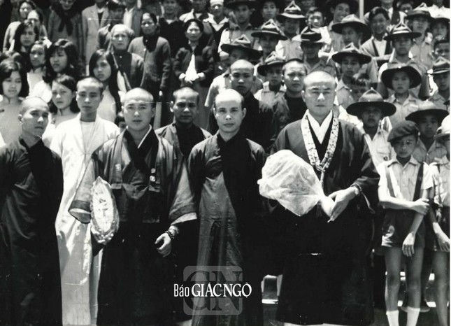 Thầy Yoshimizu Daichi với Gia đình Phật tử Việt Nam (1964) ảnh 5