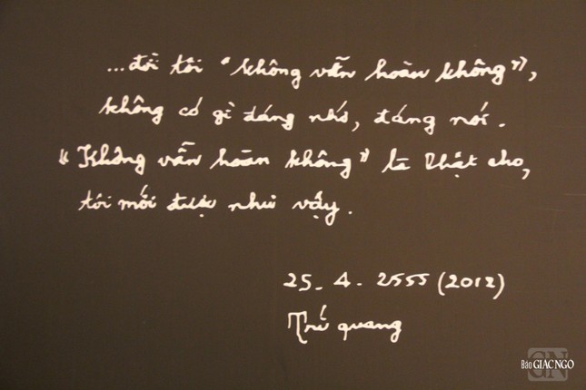 Thủ bút của Đại lão Hòa thượng Thích Trí Quang, cũng là câu kết trong hồi ký của ngài