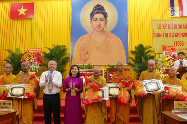 Giáo hội Phật giáo Việt Nam tỉnh An Giang trọng thể kỷ niệm 30 năm thành lập ảnh 27