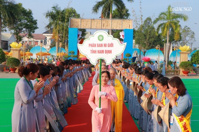 Trang nghiêm Đại lễ tưởng niệm Đức Thánh Tổ Ni, chư tôn đức Ni tiền bối hữu công Phật giáo Việt Nam ảnh 17