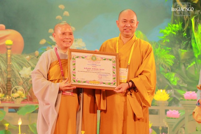 Trang nghiêm Đại lễ tưởng niệm Đức Thánh Tổ Ni, chư tôn đức Ni tiền bối hữu công Phật giáo Việt Nam  ảnh 27