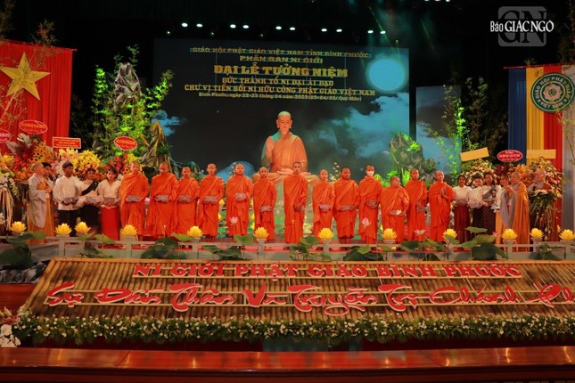 Trang nghiêm Đại lễ tưởng niệm Đức Thánh Tổ Ni, chư tôn đức Ni tiền bối hữu công Phật giáo Việt Nam  ảnh 28