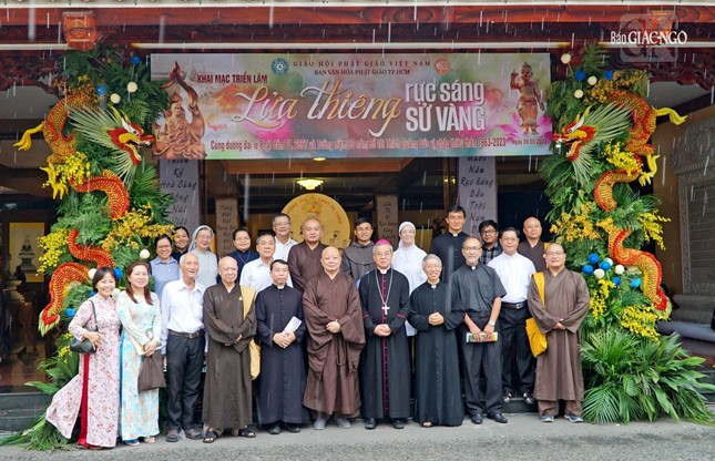 Tổng Giám mục Tổng Giáo phận TP.HCM thăm, chúc mừng Phật đản Phật lịch 2567 ảnh 9
