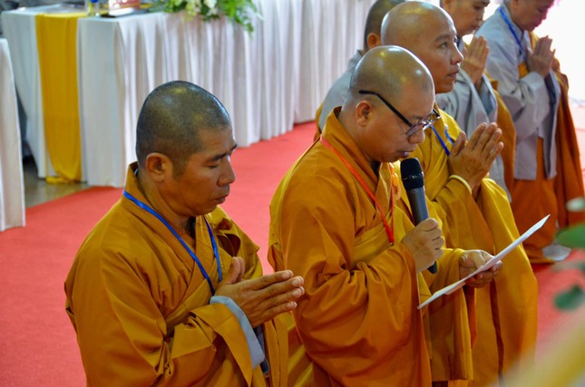 Vĩnh Long: Khai mạc khóa bồi dưỡng trụ trì và động thổ xây Văn phòng Ban Trị sự Phật giáo tỉnh ảnh 3