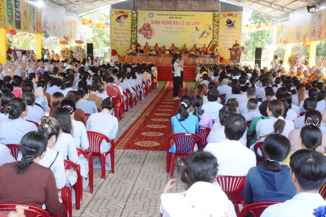 Bạc Liêu: Ban Trị sự Phật giáo tỉnh trang nghiêm tổ chức Đại lễ Vu lan - Báo hiếu ảnh 3
