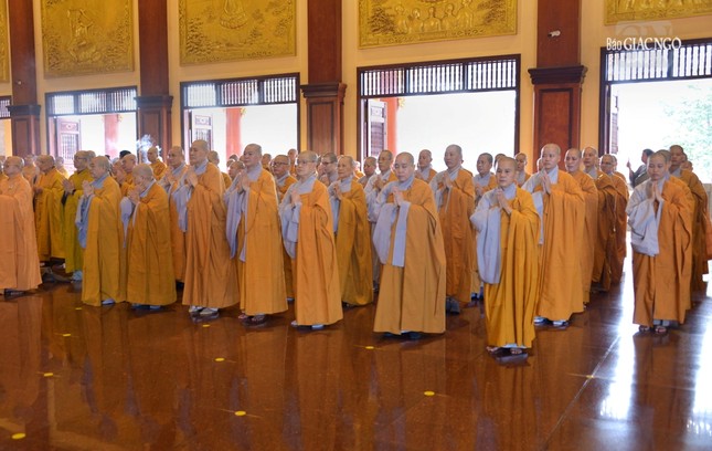 Chư Ni Phân ban Ni giới, Học viện Phật giáo VN tại TP.HCM tham dự lễ tưởng niệm ảnh 14