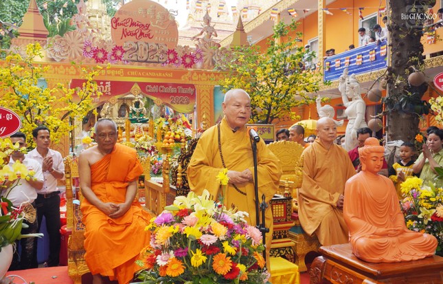 Chư tôn đức Giáo hội thực hiện lễ Tắm Phật và chúc Tết cổ truyền Chôl Chnăm Thmây ảnh 1
