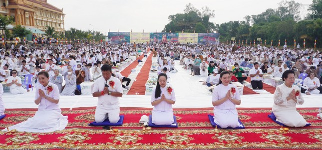 TP.Cần Thơ: Trang nghiêm lễ đặt bát hội 3.000 vị Tăng tại Học viện Phật giáo Nam tông Khmer ảnh 5