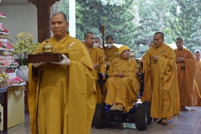 Lễ khánh thọ bách tuế Trưởng lão Hòa thượng - Thiền sư Thích Thanh Từ ảnh 7