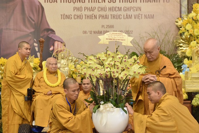 Lễ khánh thọ bách tuế Trưởng lão Hòa thượng - Thiền sư Thích Thanh Từ ảnh 15