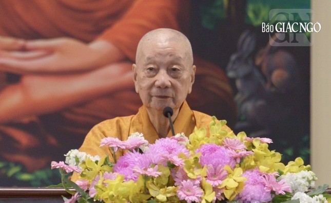 Trưởng lão Hòa thượng Thích Trí Quảng sách tấn Tăng, Ni sinh Học viện Phật giáo VN tại TP.HCM ảnh 5