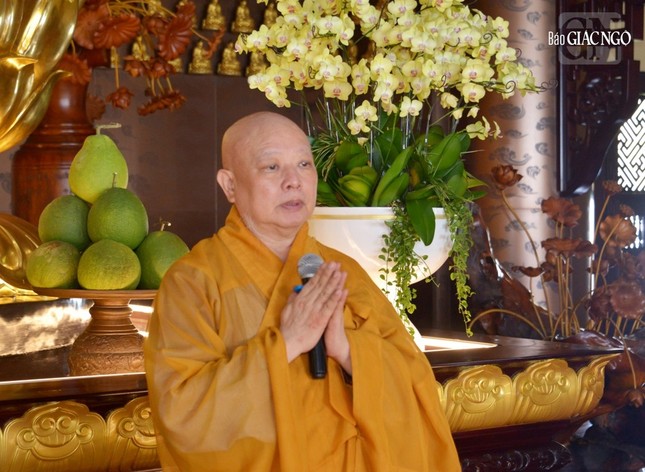 Hòa thượng Thích Lệ Trang thuyết giảng tại buổi lễ quy y ảnh 2