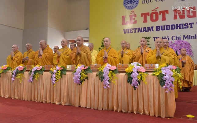 Chư tôn đức Phó Viện trưởng Học viện và lãnh đạo Ban Trị sự Phật giáo các tỉnh, thành