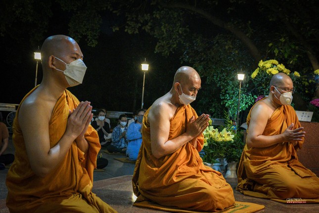 Đây cũng là thời gian mà Ngài khả hứa với Ma vương sẽ viên tịch sau ba tháng nữa Đây cũng là thời gian mà Ngài khả hứa với Ma vương sẽ viên tịch sau ba tháng nữa