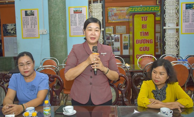 Bà Hoàng Thị Tố Nga phát biểu
