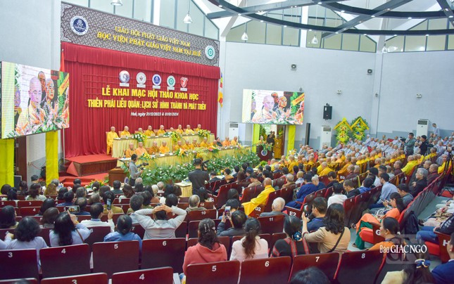 Toàn cảnh phiên khai mạc Hội thảo tại Cơ sở II Học viện Phật giáo VN tại Huế