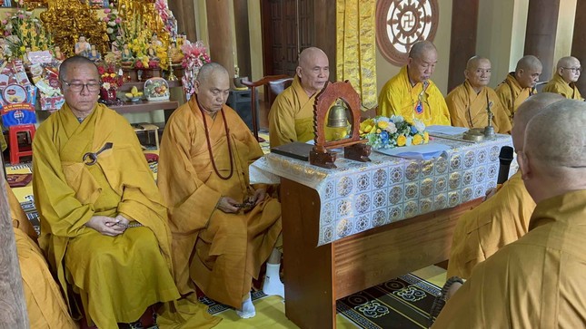 Chư tôn đức tham dự lễ tác pháp An cư kiết hạ