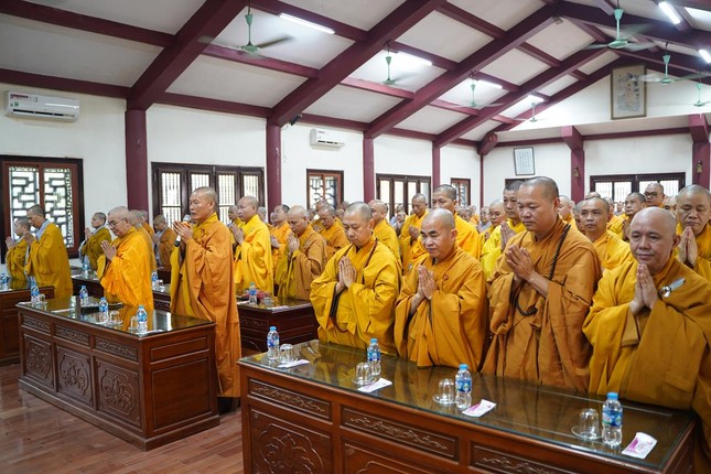 Thượng tọa Thích Đạo Phong tác bạch Thượng tọa Thích Đạo Phong tác bạch
