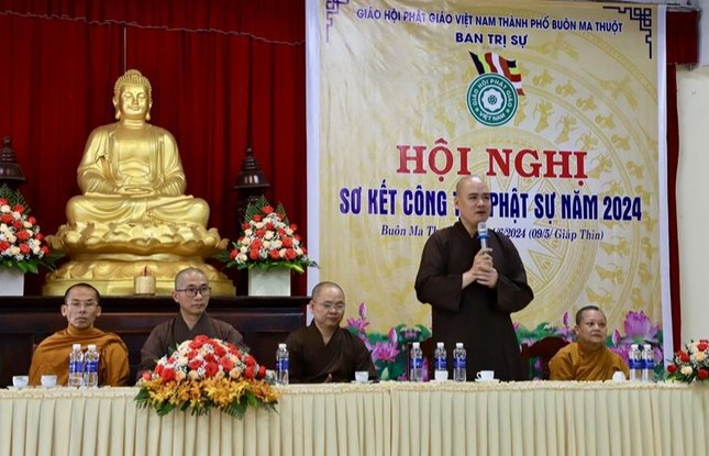 Đóng góp ý kiến tại hội nghị