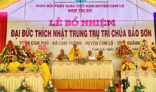 Hòa thượng Thích Thiện Tấn ban đạo từ