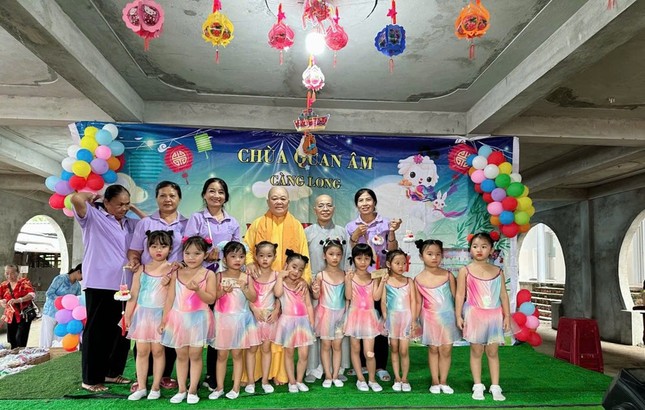 Ni sư Thích nữ Như Thức chúc các em thiếu nhi vui chơi Ni sư Thích nữ Như Thức chúc các em thiếu nhi vui chơi