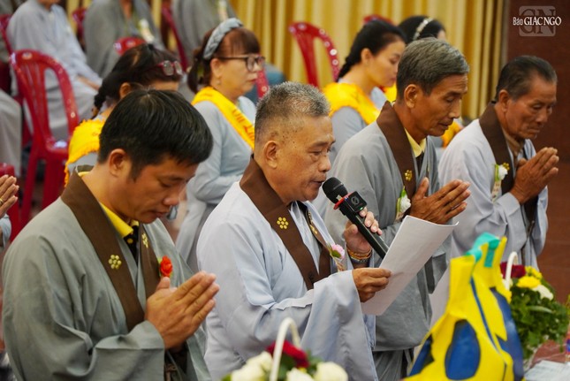 Phật tử tác bạch cảm niệm Vu lan và dâng lời tri ân đến chư tôn đức Ban Hoằng pháp Phật giáo TP.HCM