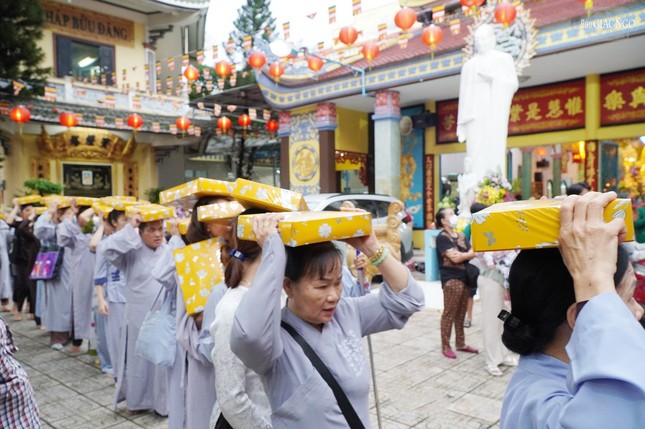 Trang nghiêm trong bài sám Vu lan Trang nghiêm trong bài sám Vu lan